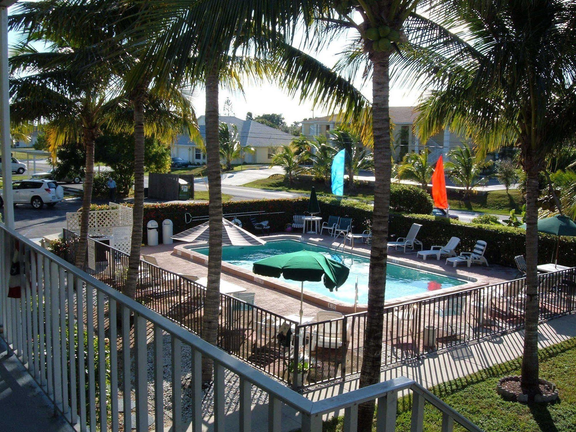 Resort Hideaway Waterfront 3*