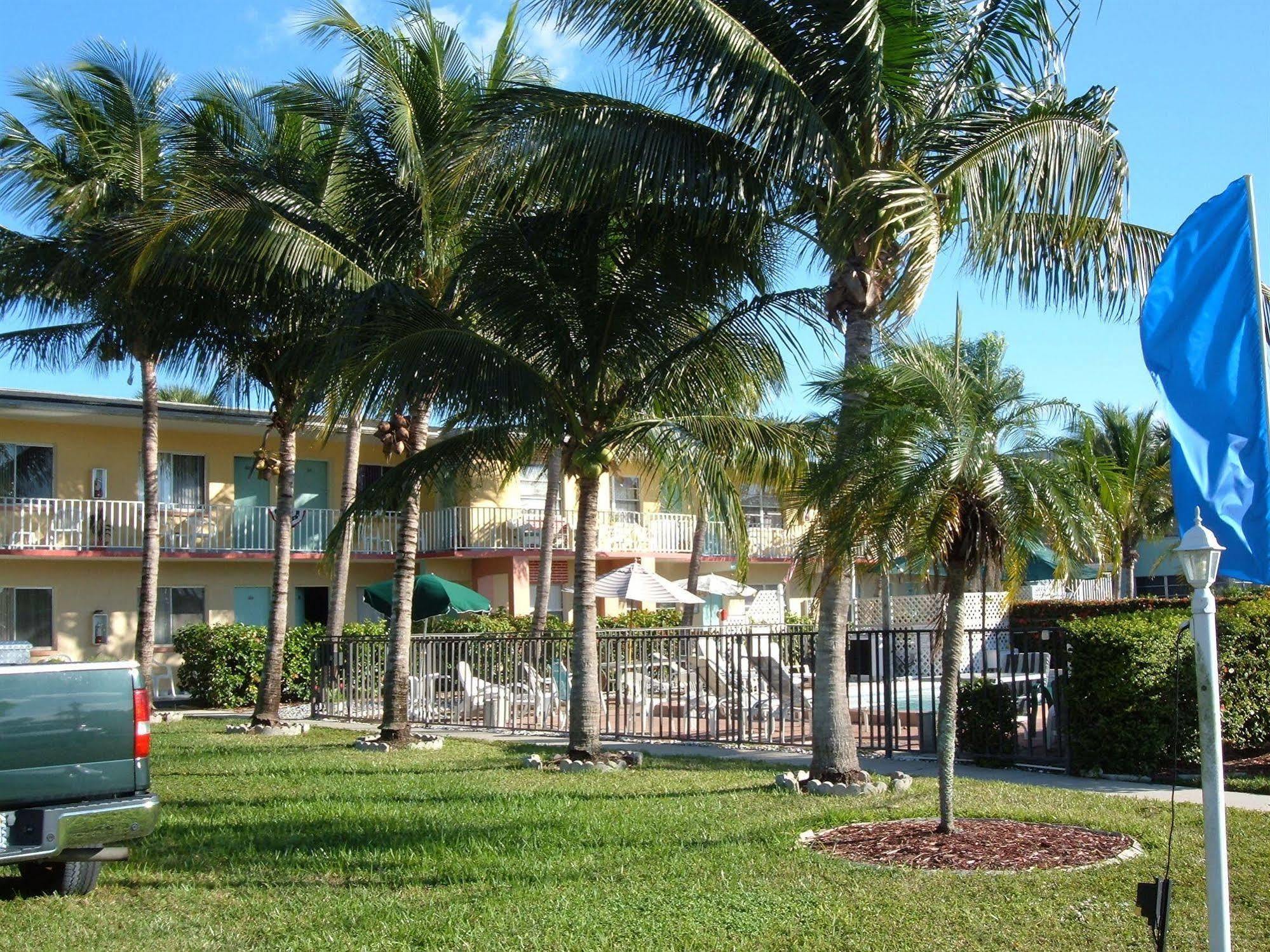 Resort Hideaway Waterfront Cape Coral